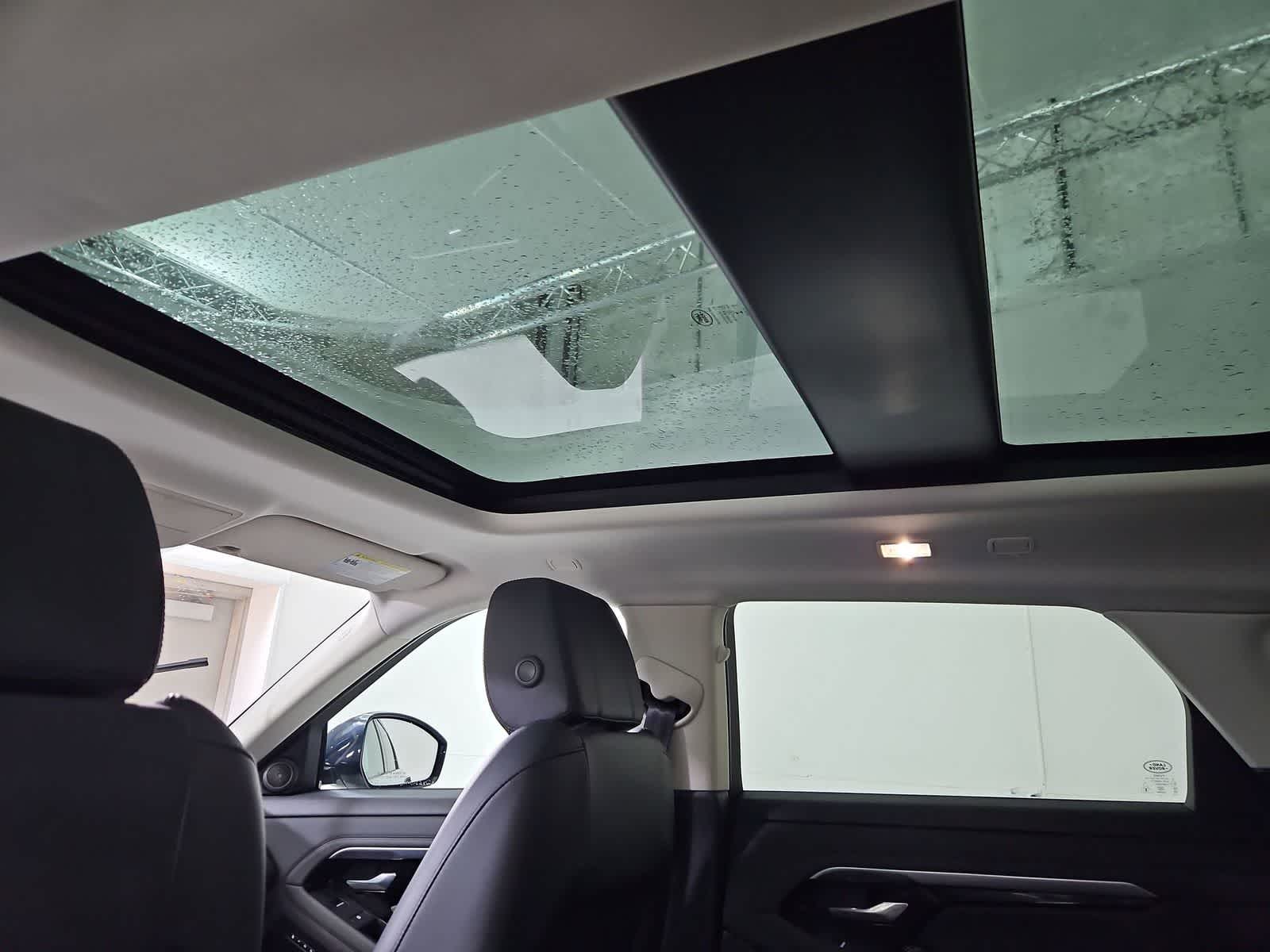 Thumbnail: 2020 Land Rover Range Rover Evoque - 22