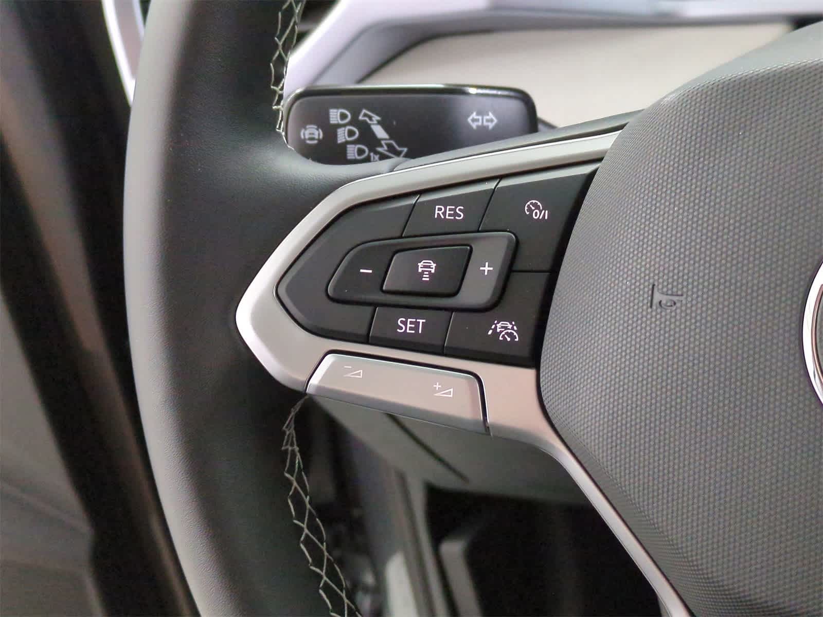 Thumbnail: 2025 Volkswagen Taos - 25