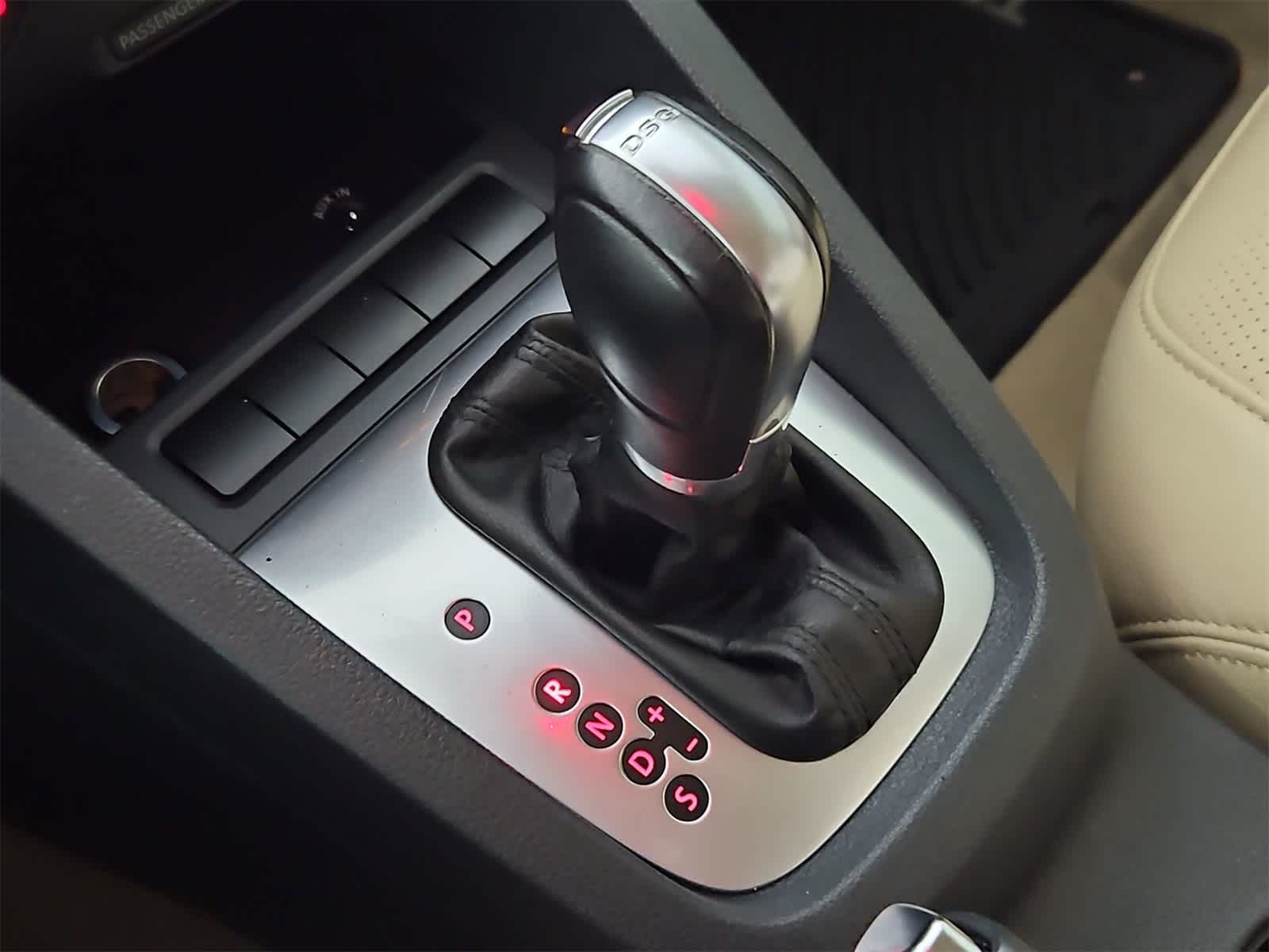 Thumbnail: 2013 Volkswagen Jetta - 31