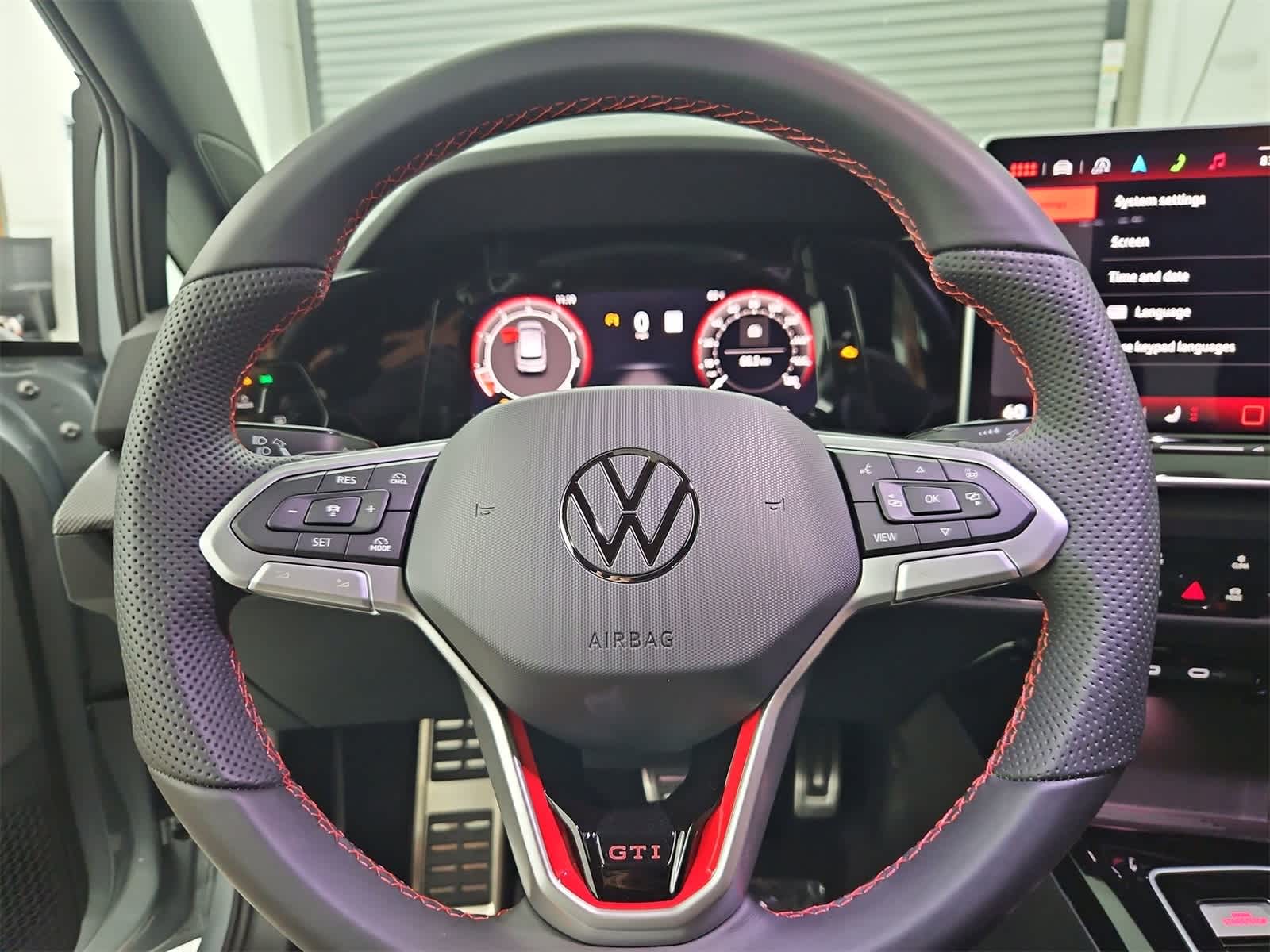 Thumbnail: 2025 Volkswagen Golf - 22