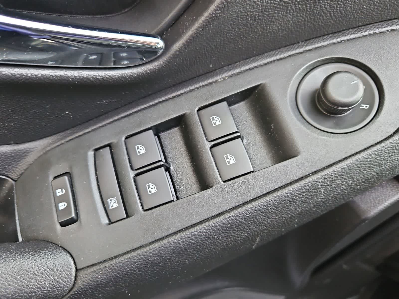 Thumbnail: 2020 Chevrolet Trax - 16