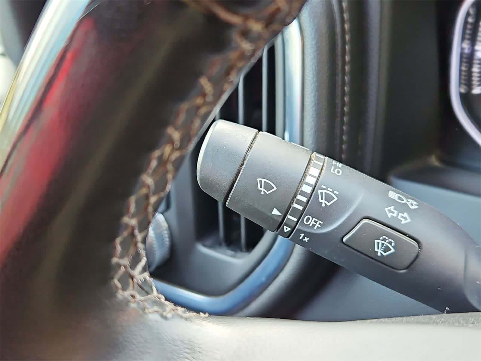 Thumbnail: 2023 GMC Sierra 3500 - 25