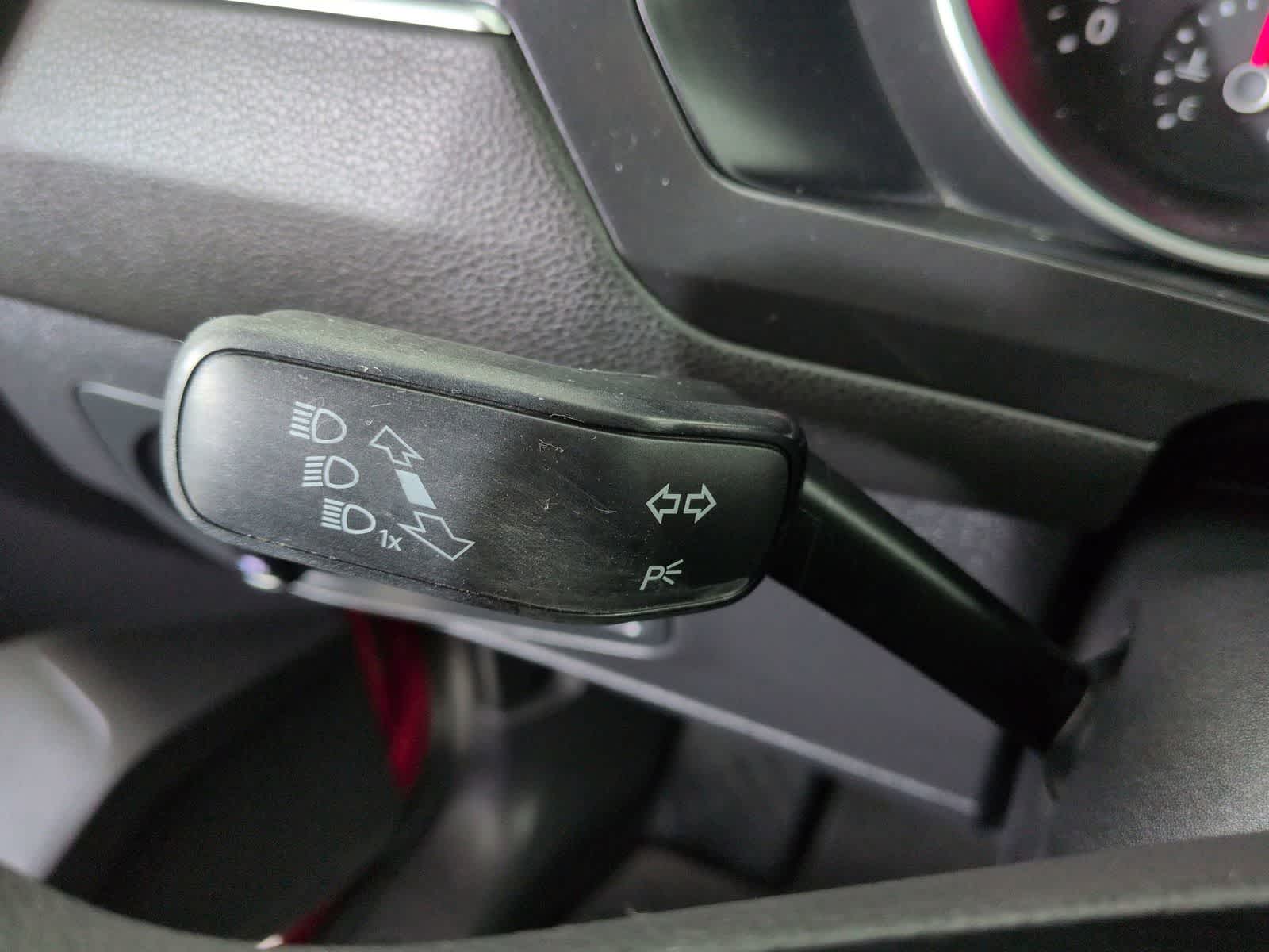 Thumbnail: 2018 Volkswagen Tiguan - 24