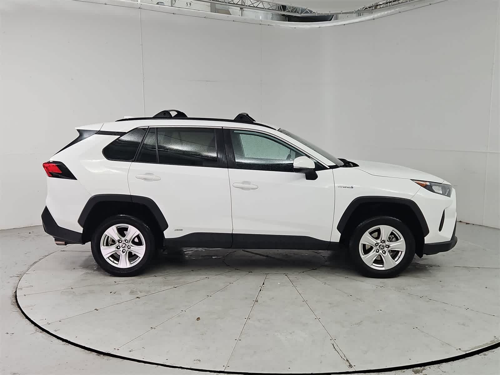 Thumbnail: 2021 Toyota RAV4 - 13