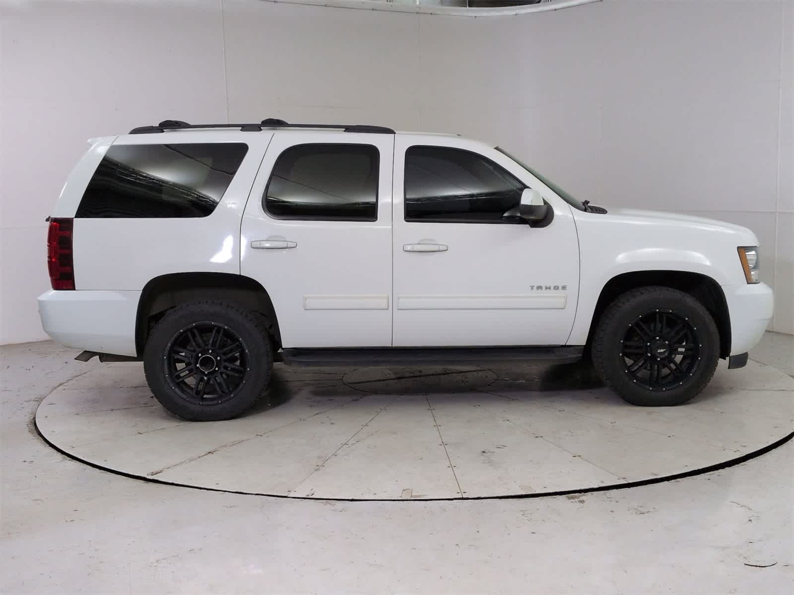 Thumbnail: 2013 Chevrolet Tahoe - 7