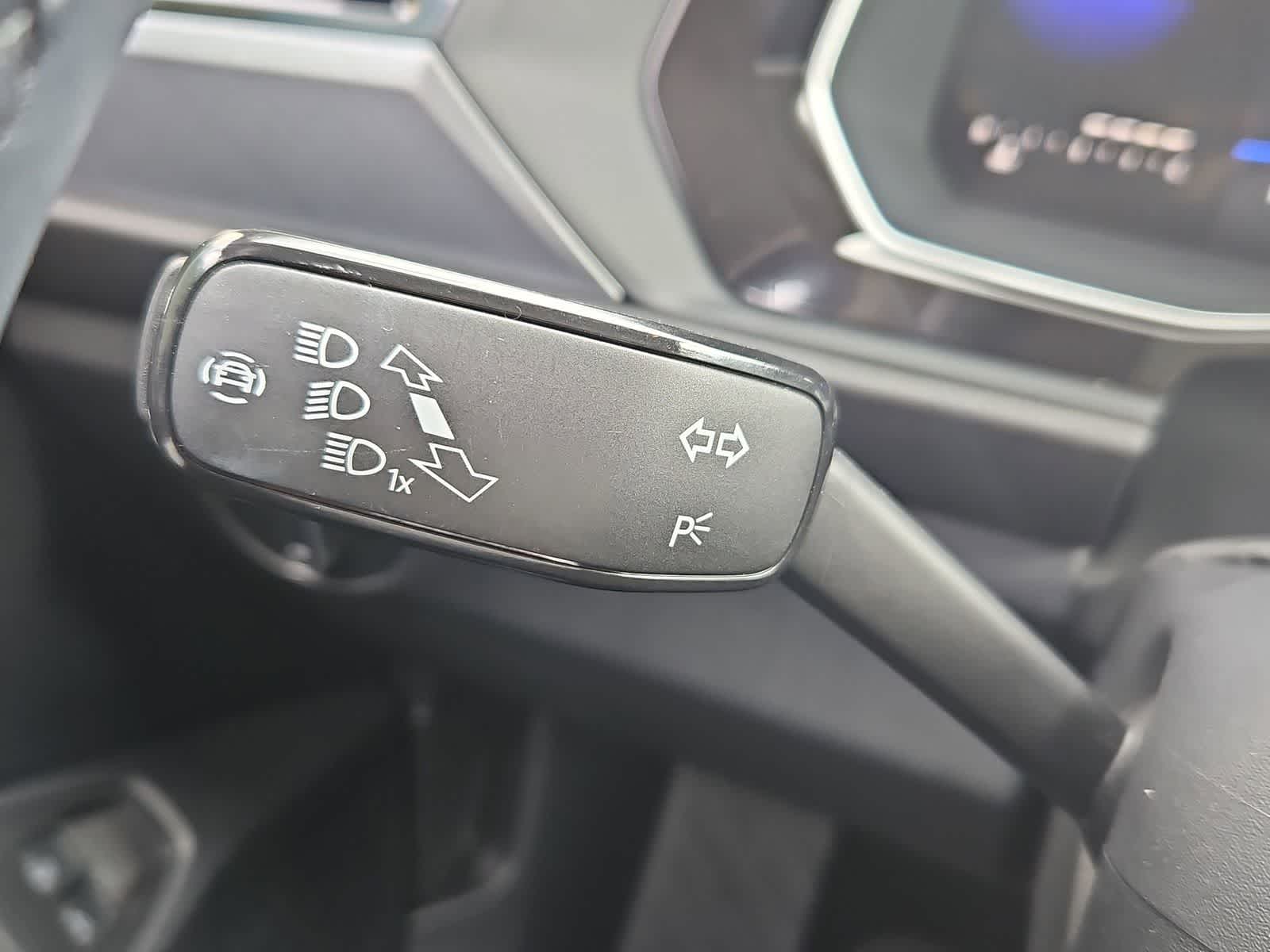 Thumbnail: 2023 Volkswagen Jetta - 27