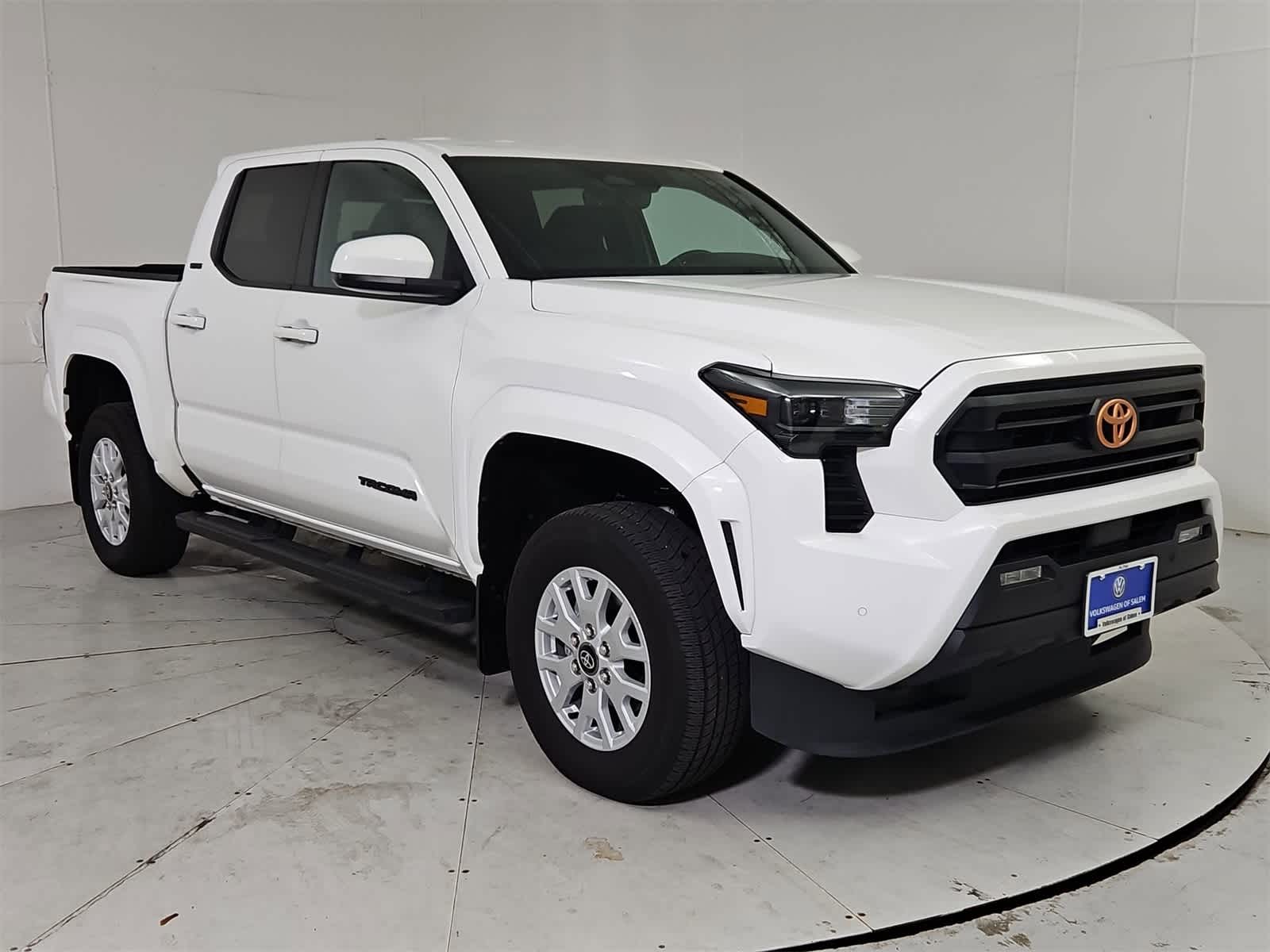 Thumbnail: 2024 Toyota Tacoma - 8