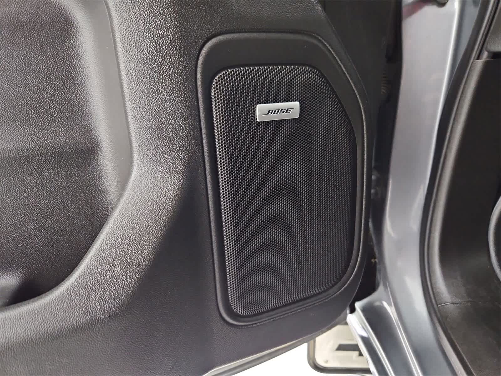 Thumbnail: 2021 Chevrolet Silverado 1500 - 32