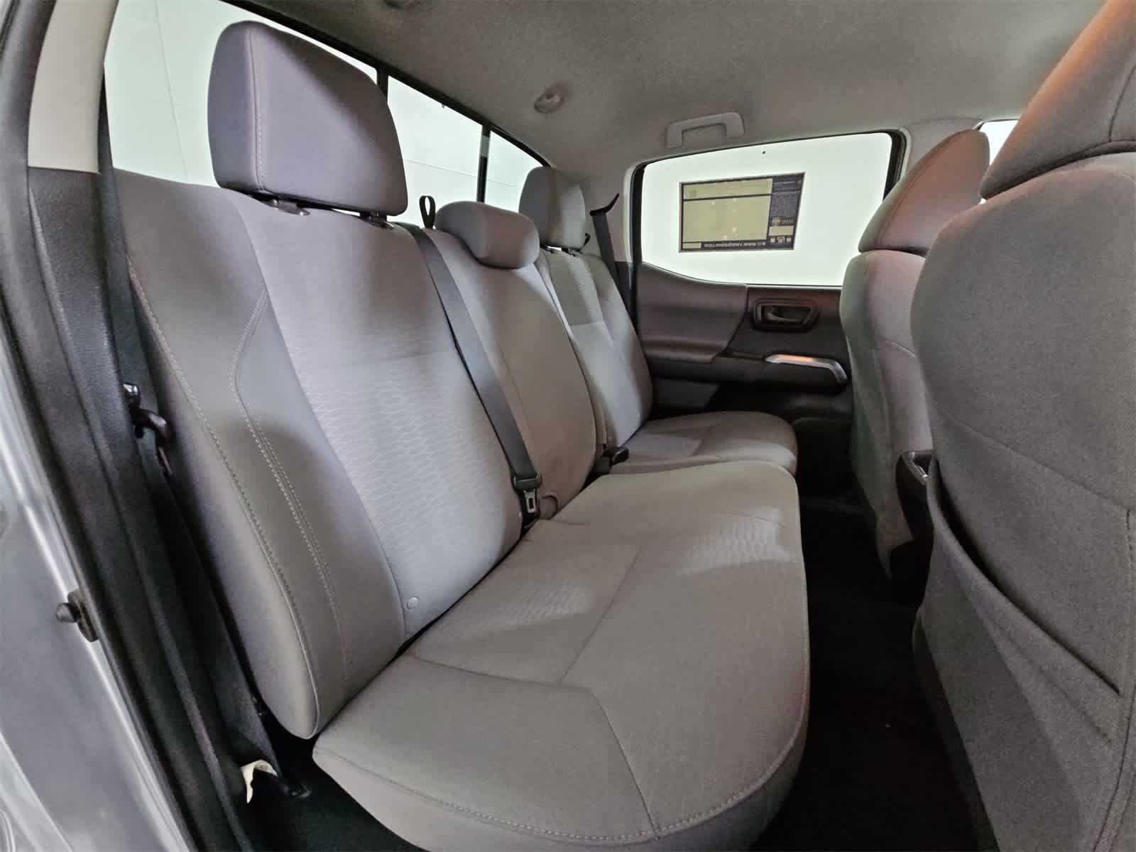 Thumbnail: 2019 Toyota Tacoma - 20