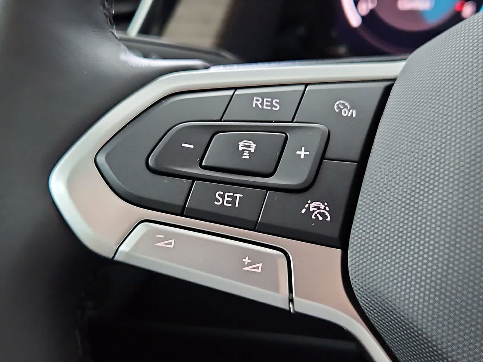 Thumbnail: 2026 Volkswagen Atlas - 25