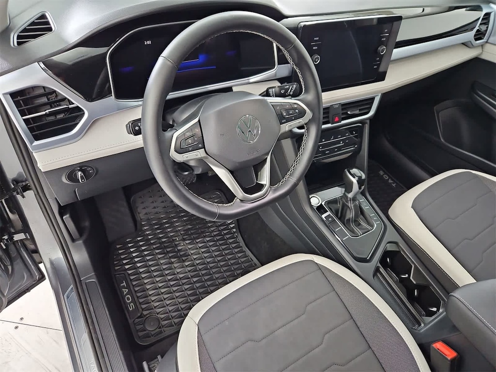 Certified 2025 Volkswagen Taos 1.5T SE SUV