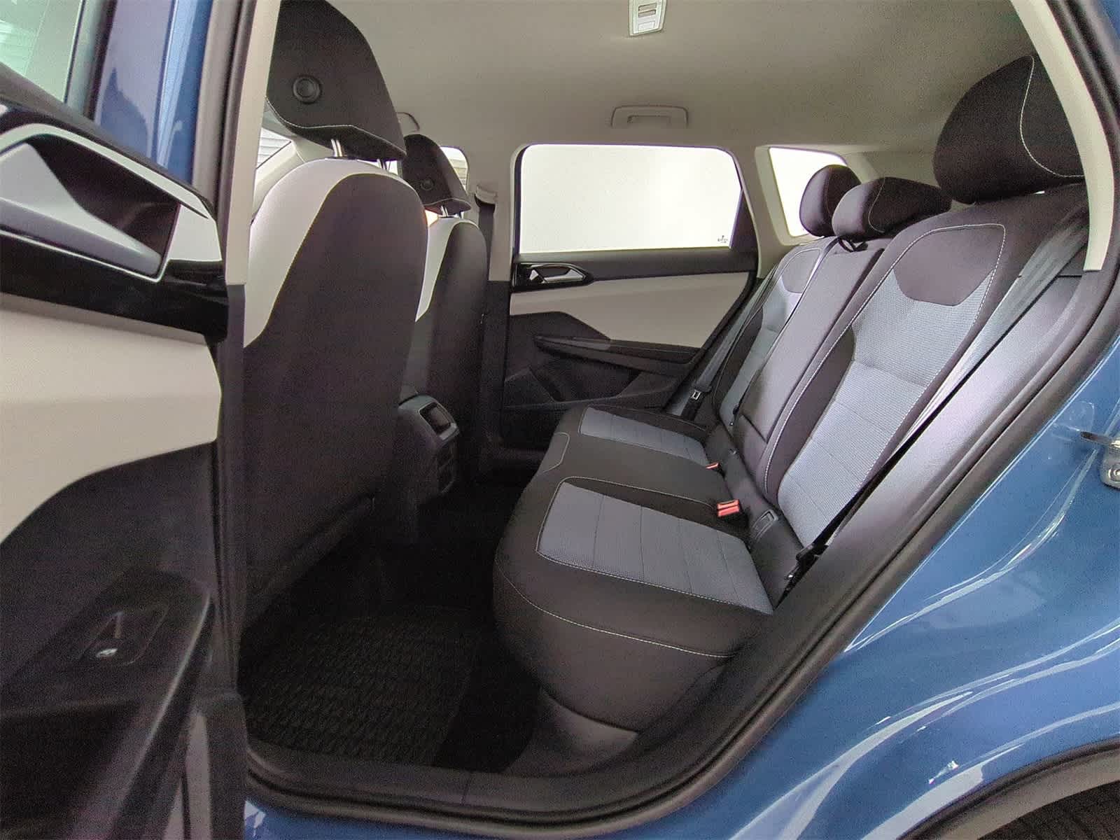 Thumbnail: 2025 Volkswagen Taos - 19