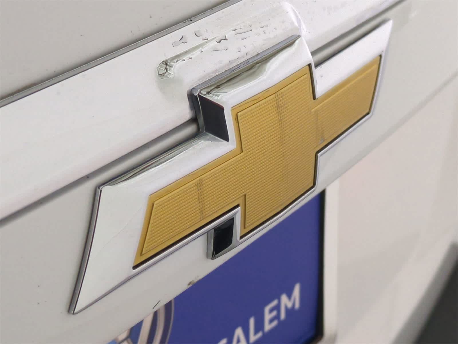 Thumbnail: 2017 Chevrolet Equinox - 11