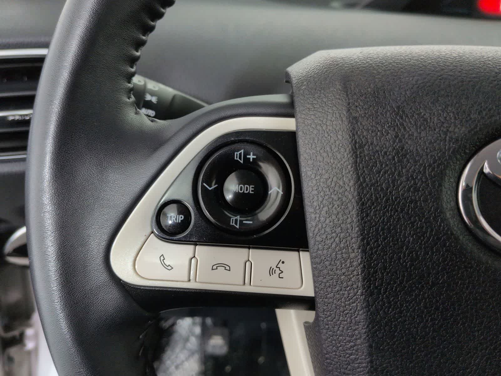 Thumbnail: 2019 Toyota Prius Prime - 23