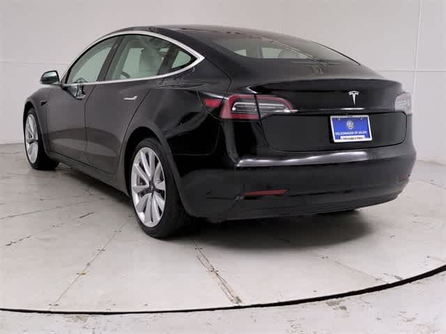 2018 Tesla Model 3 Mid Range 4