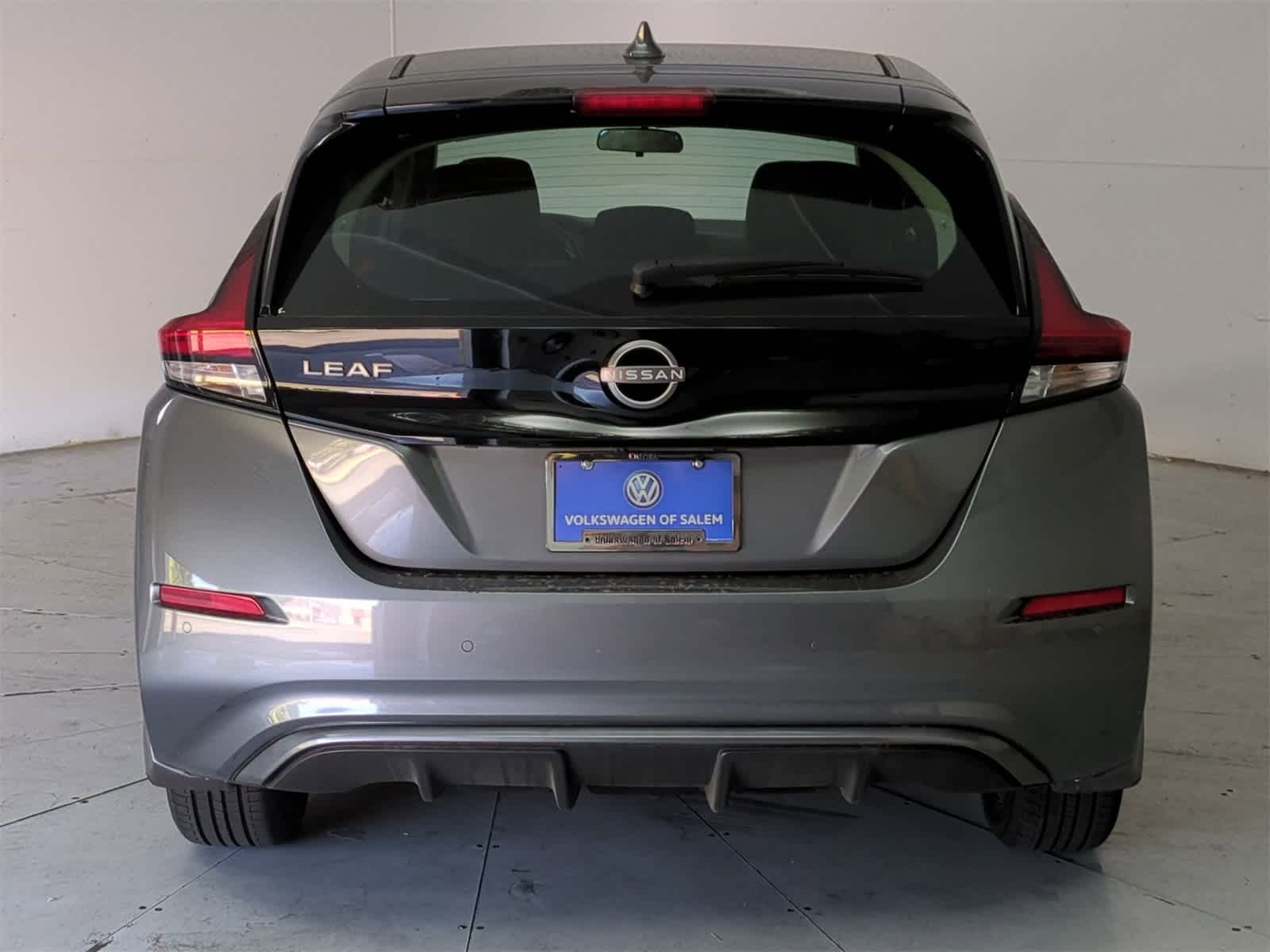 Thumbnail: 2023 Nissan Leaf - 5