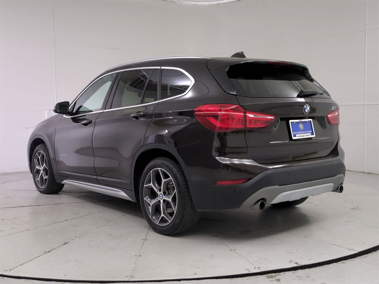 Thumbnail: 2017 BMW X1 - 4
