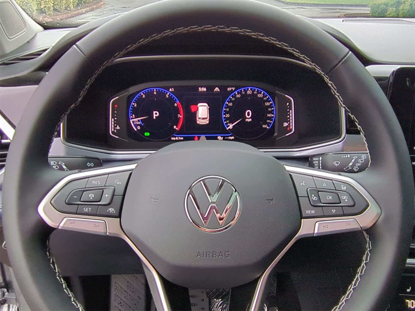 Thumbnail: 2025 Volkswagen Taos - 23