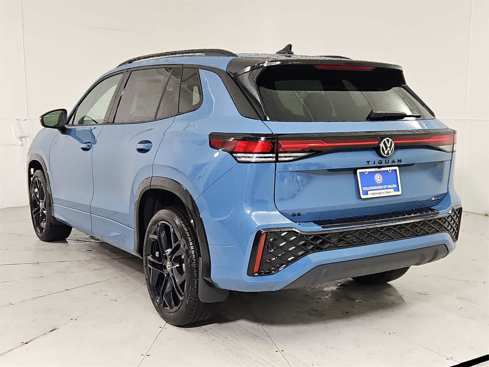 Thumbnail: 2026 Volkswagen Tiguan - 4