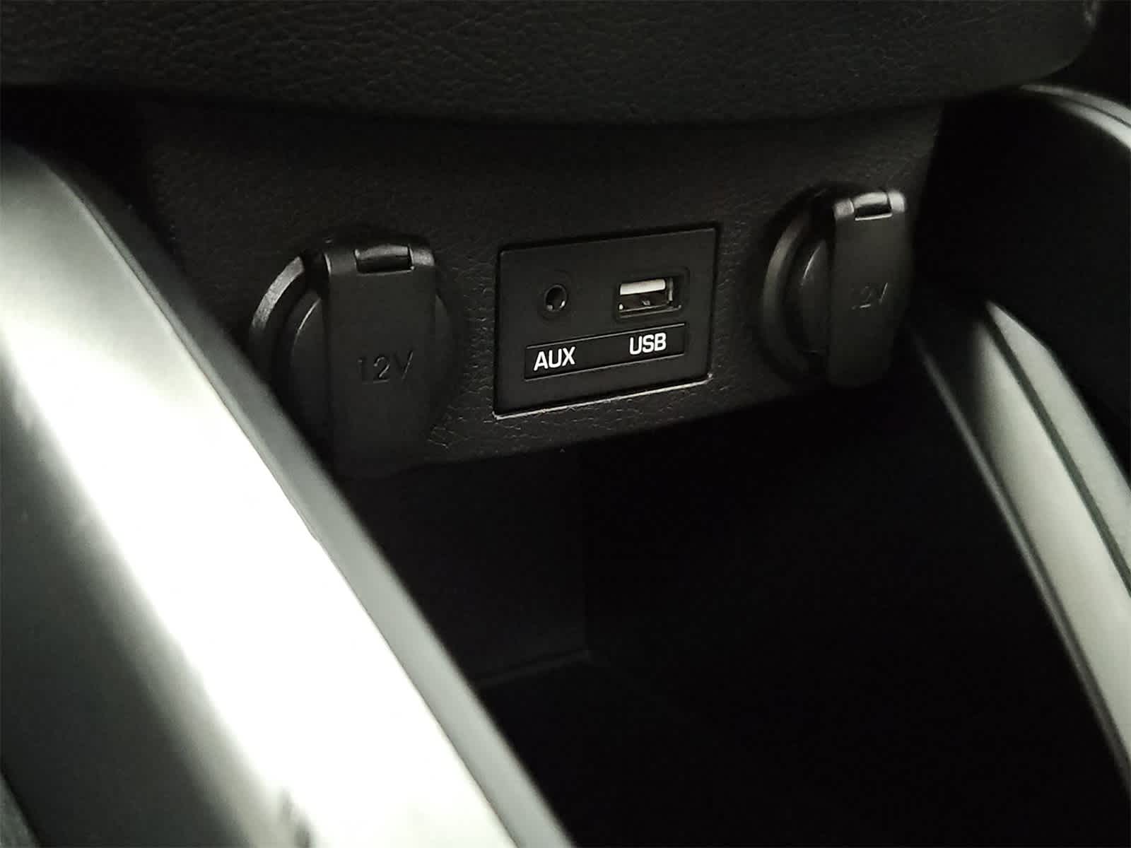 Thumbnail: 2017 Hyundai Veloster - 31