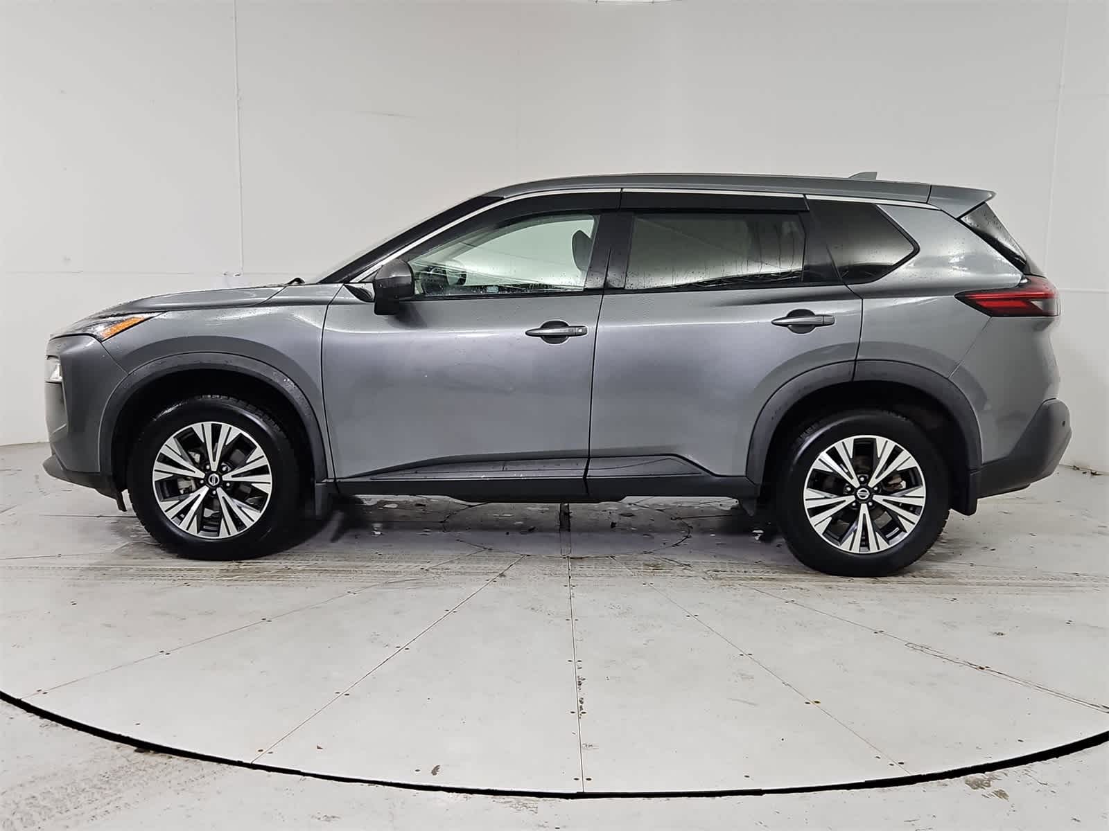 Thumbnail: 2021 Nissan Rogue - 3