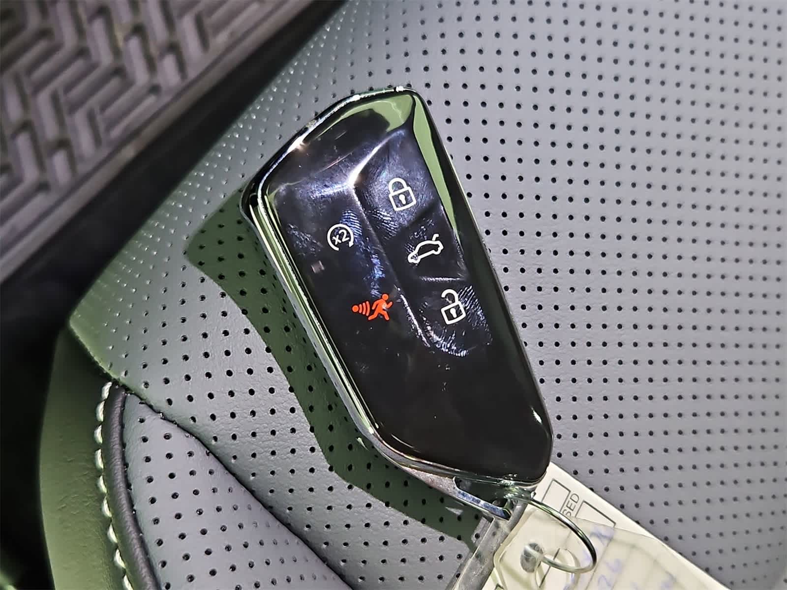 Thumbnail: 2026 Volkswagen Tiguan - 37