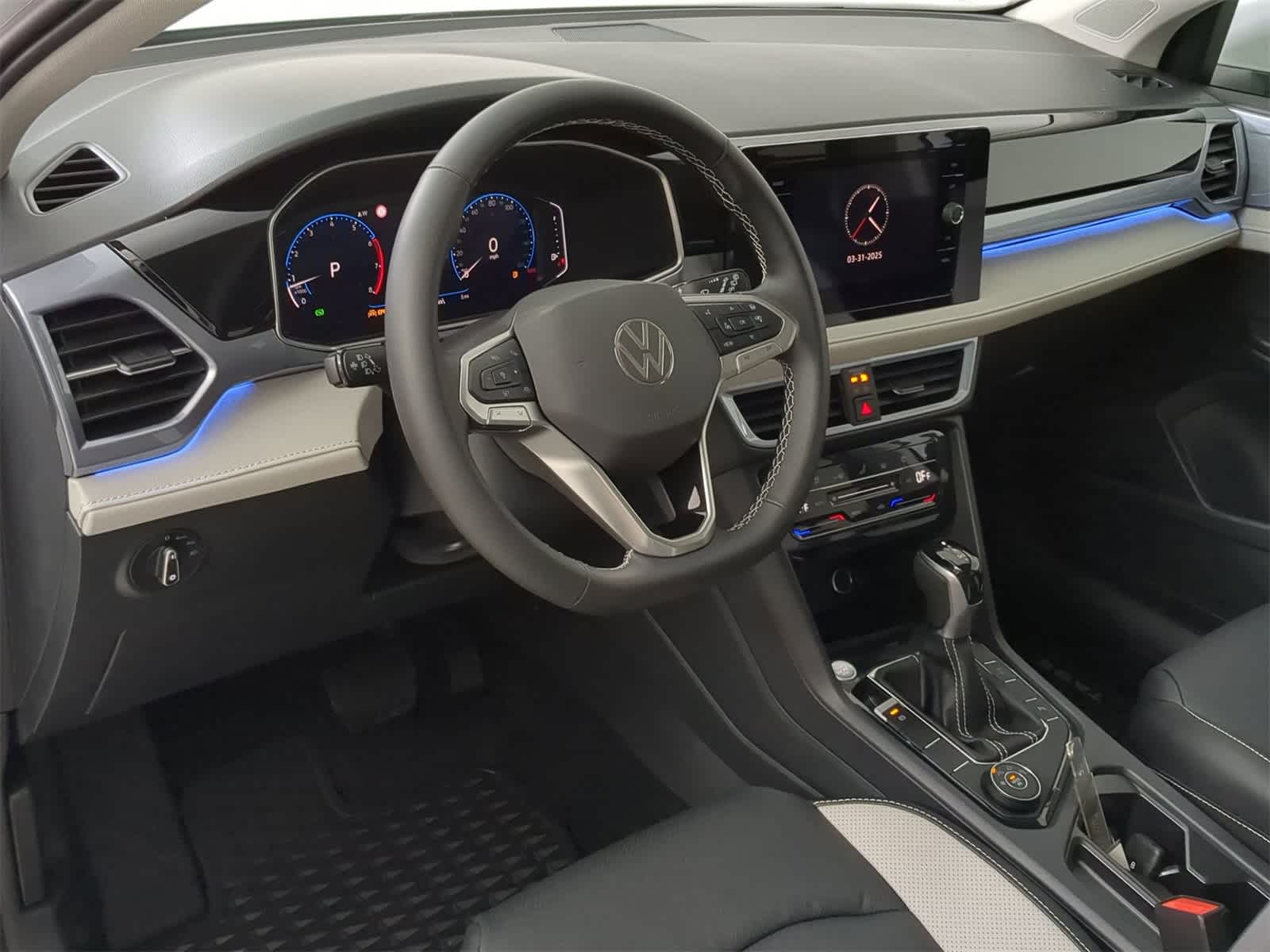 2025 Volkswagen Taos SEL photo 2