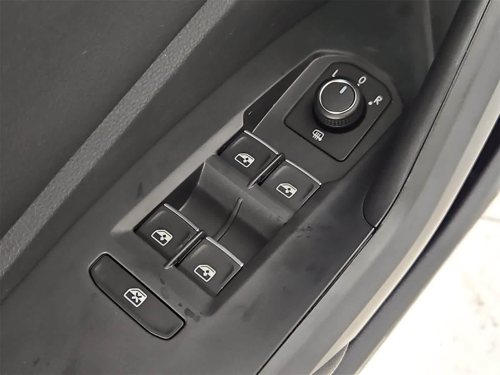 Thumbnail: 2026 Volkswagen Jetta - 17