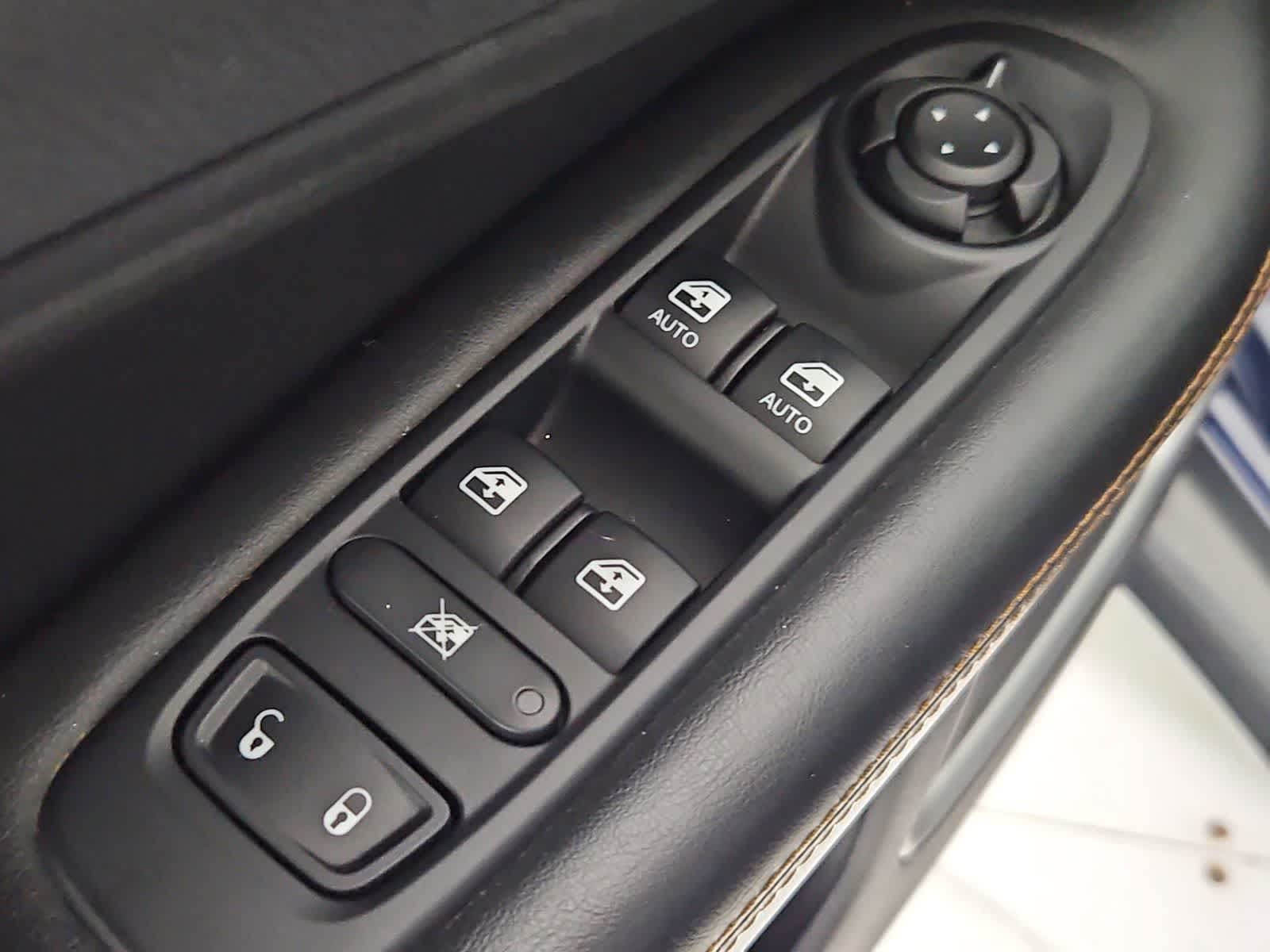 Thumbnail: 2019 Jeep Compass - 17