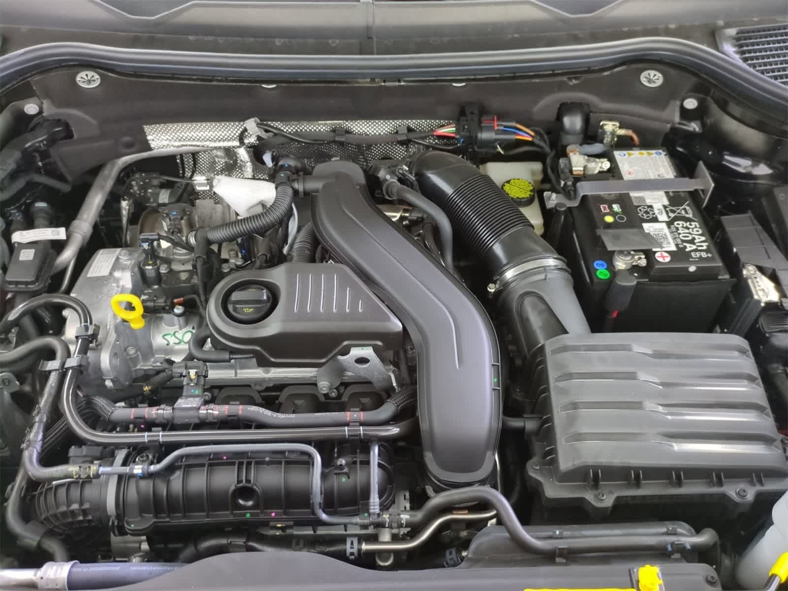 Thumbnail: 2025 Volkswagen Taos - 14