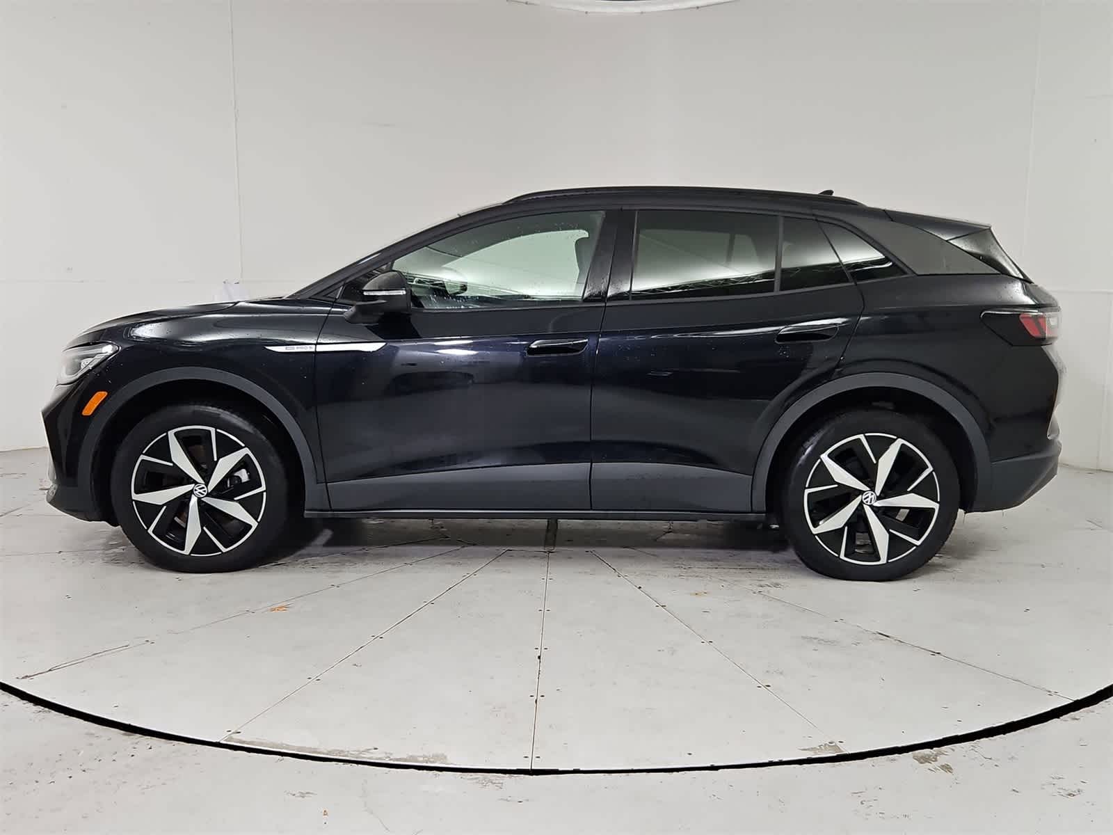 Thumbnail: 2023 Volkswagen ID.4 - 3