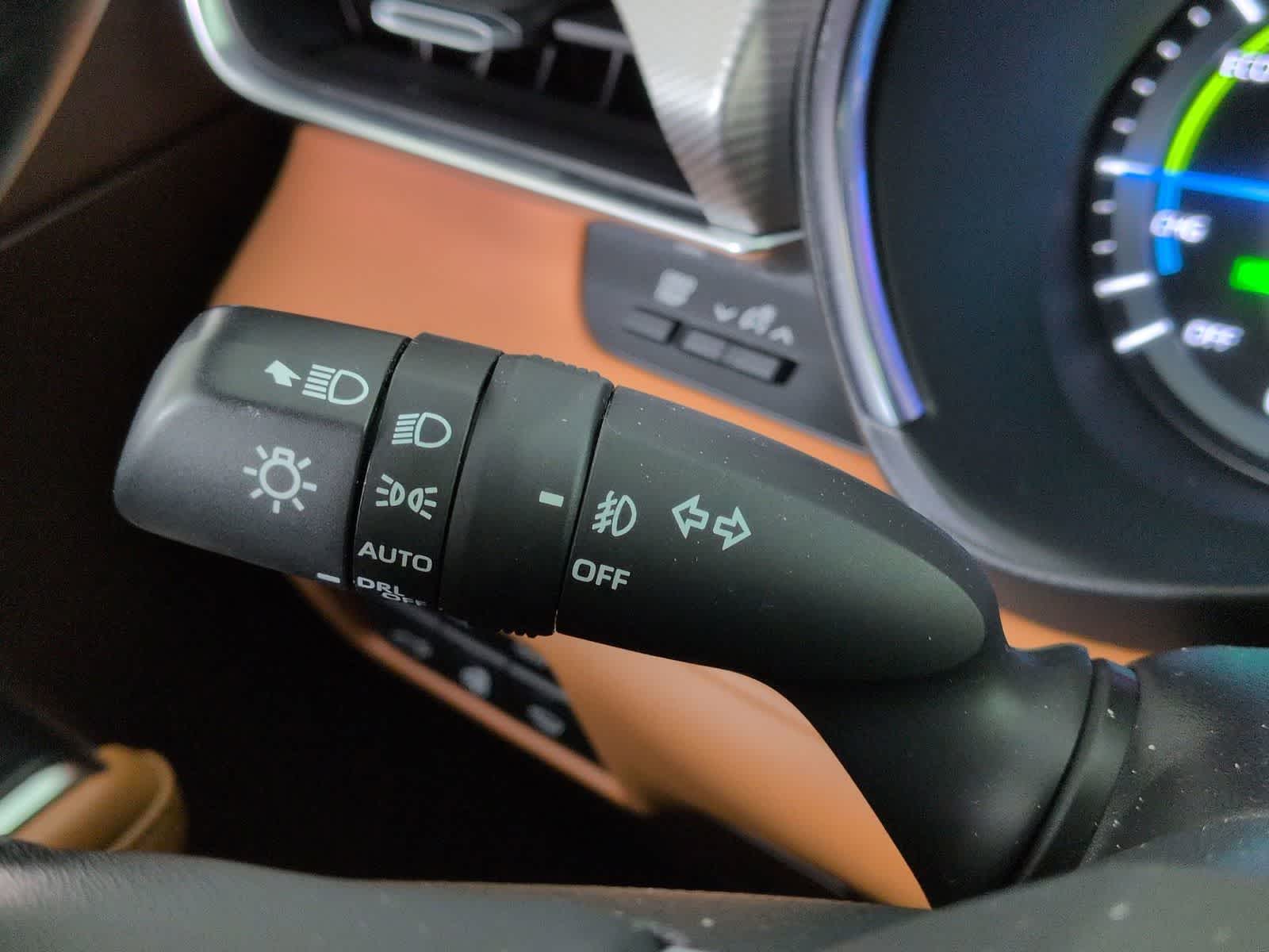 Thumbnail: 2021 Toyota Highlander - 27