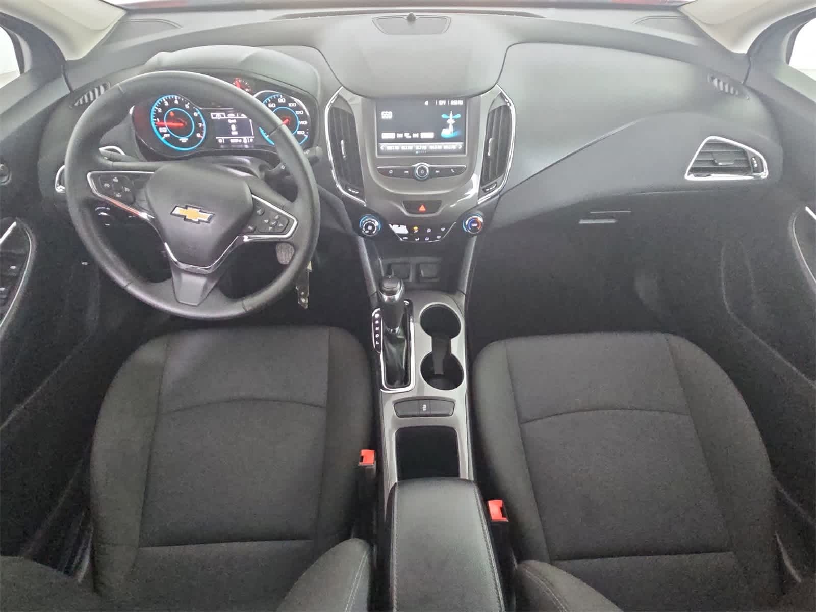 Thumbnail: 2018 Chevrolet Cruze - 14