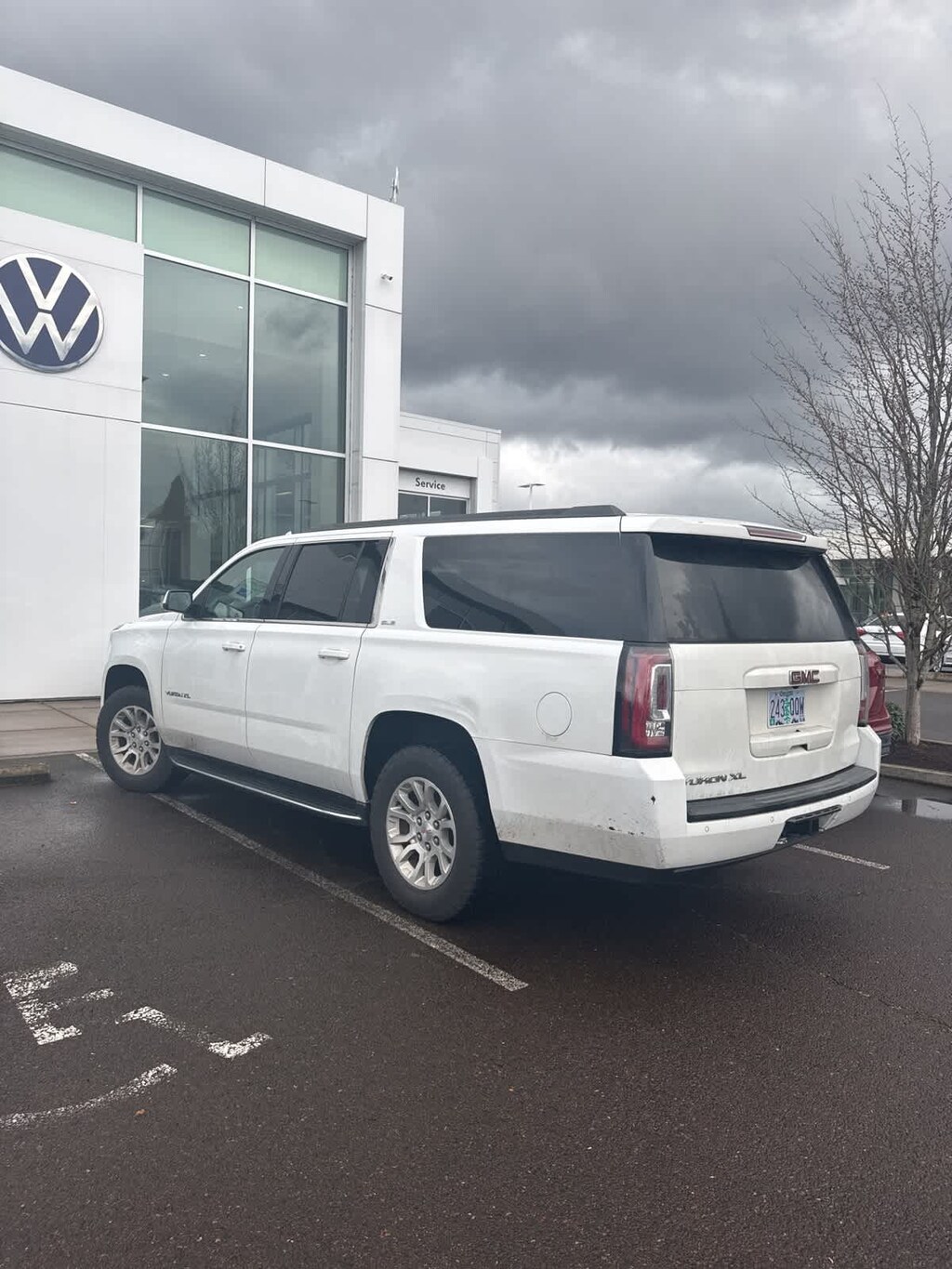 Used 2017 GMC Yukon XL SLE SUV