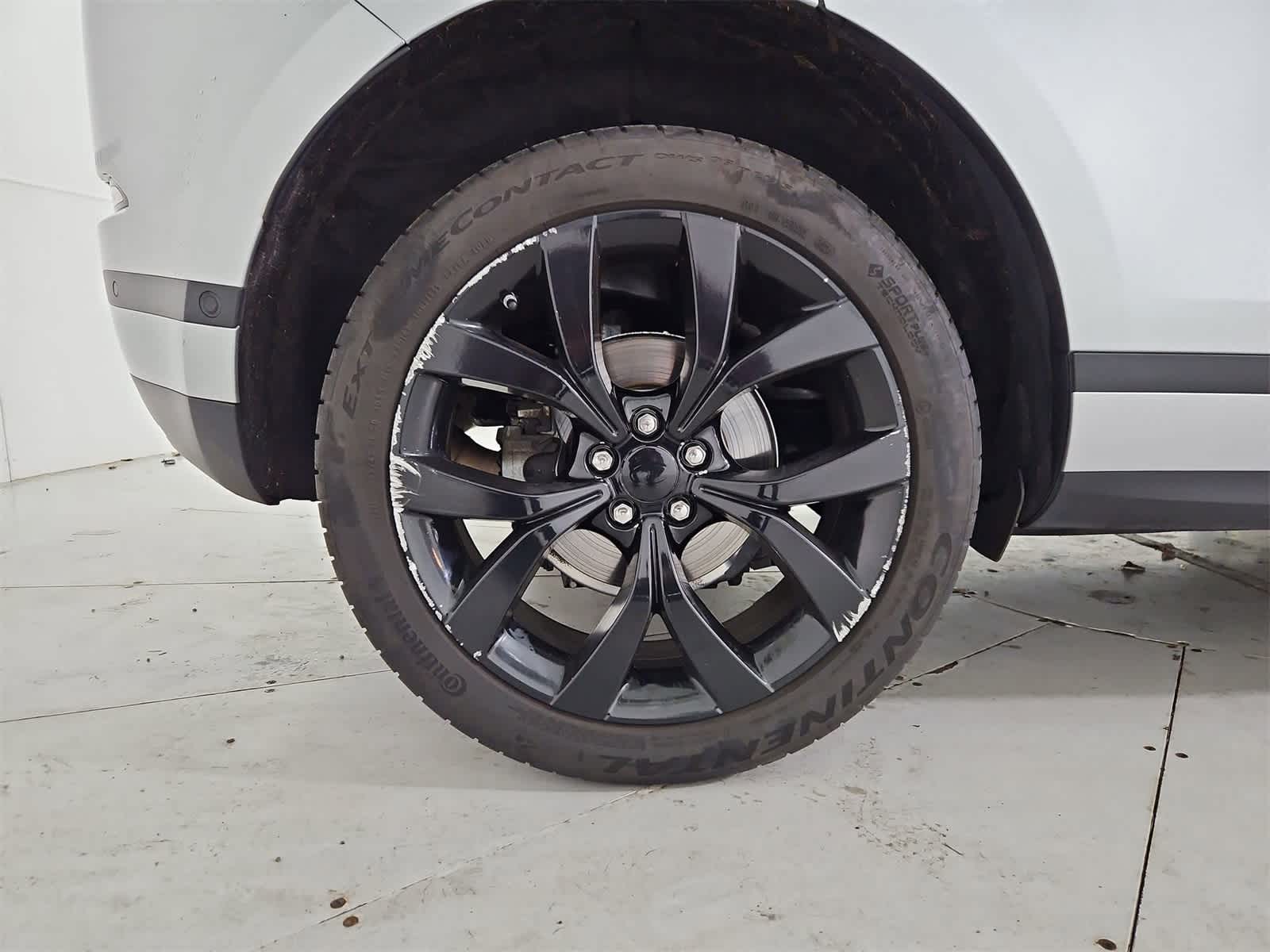 Thumbnail: 2020 Land Rover Range Rover Evoque - 13