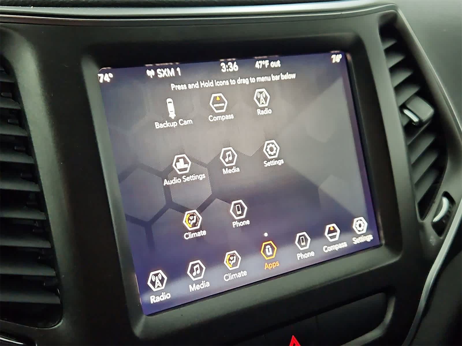 Thumbnail: 2019 Jeep Cherokee - 28