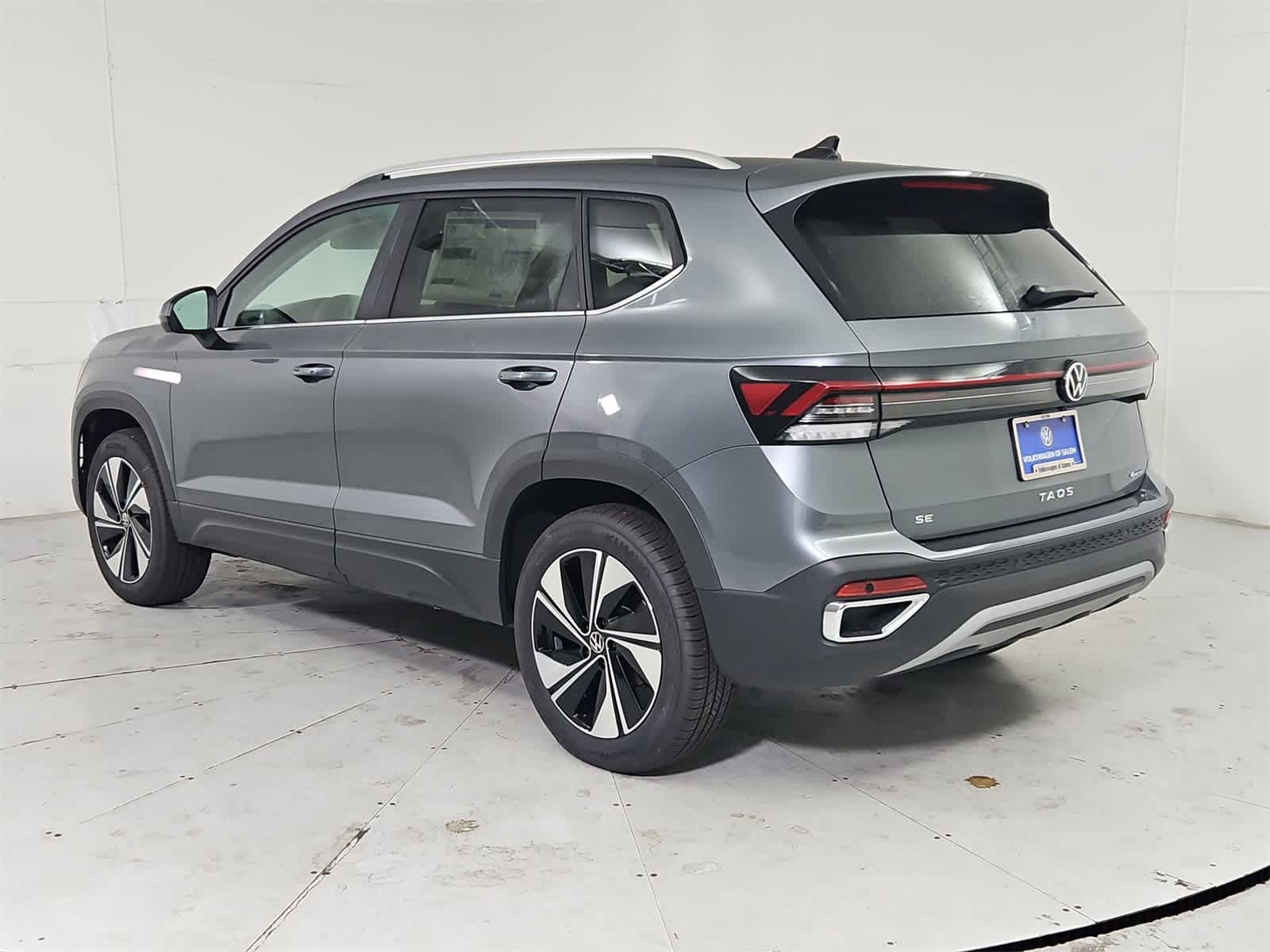 Thumbnail: 2025 Volkswagen Taos - 4