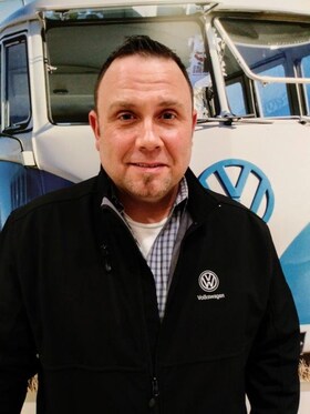 Staff member Michael Wenzel from ID_45710f13107c