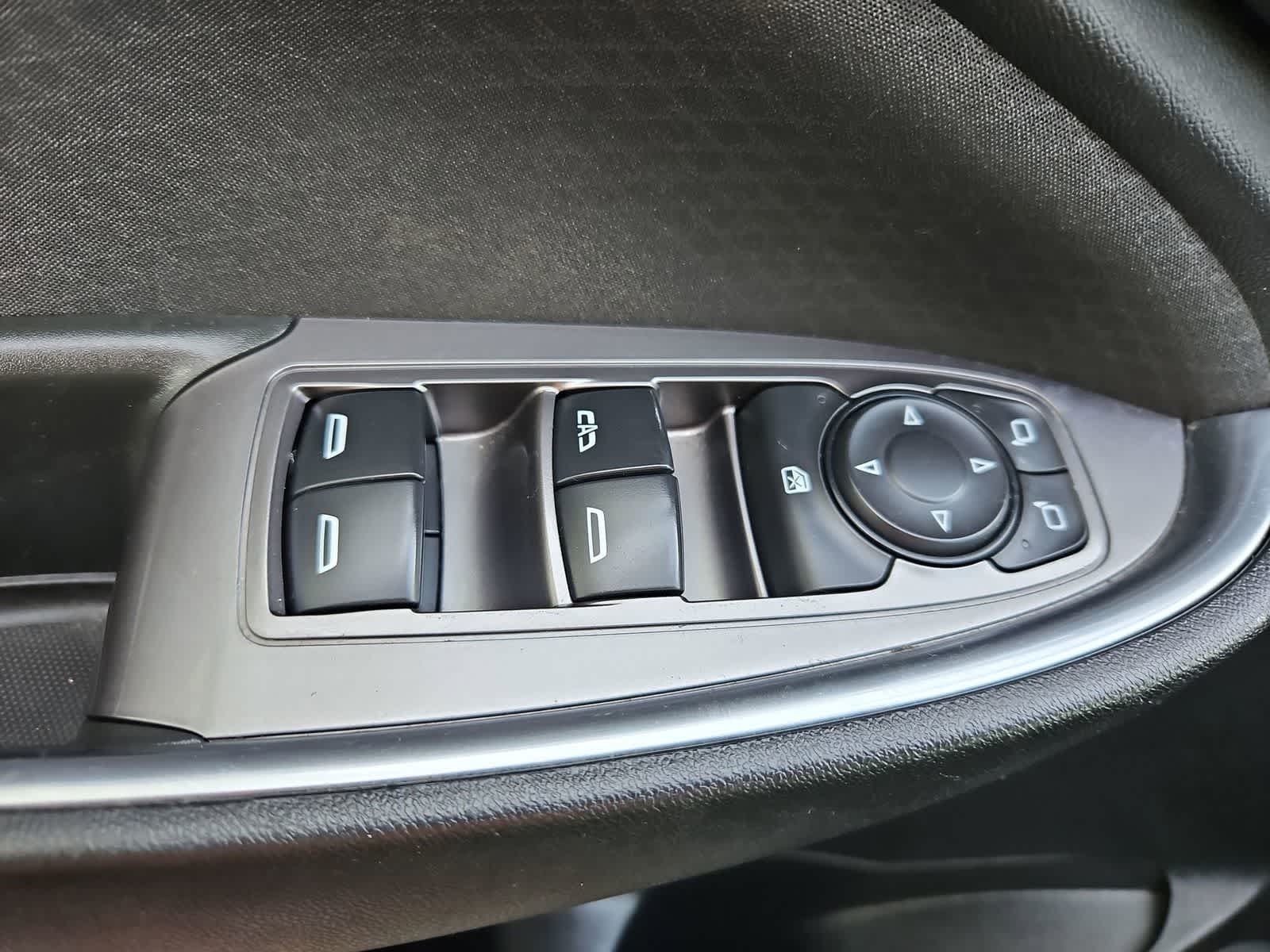 Thumbnail: 2021 Chevrolet Malibu - 17