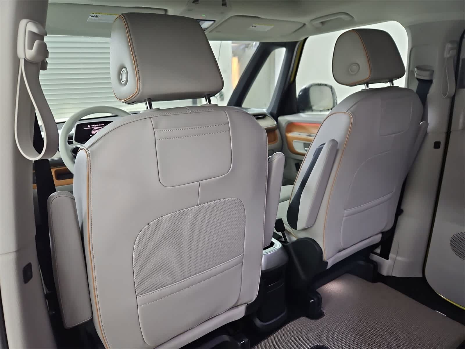 Thumbnail: 2025 Volkswagen ID.Buzz - 18