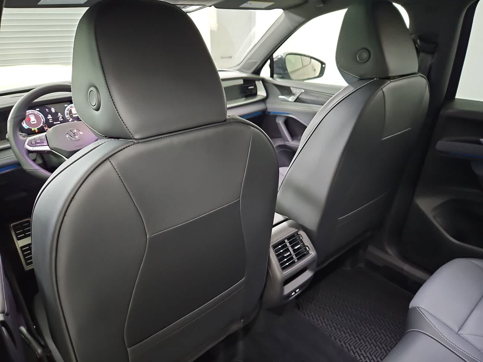 Thumbnail: 2026 Volkswagen Tiguan - 18