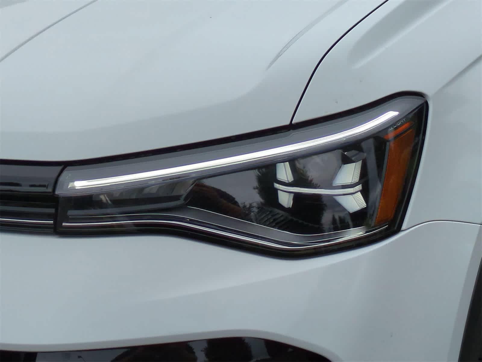 Thumbnail: 2025 Volkswagen Taos - 10