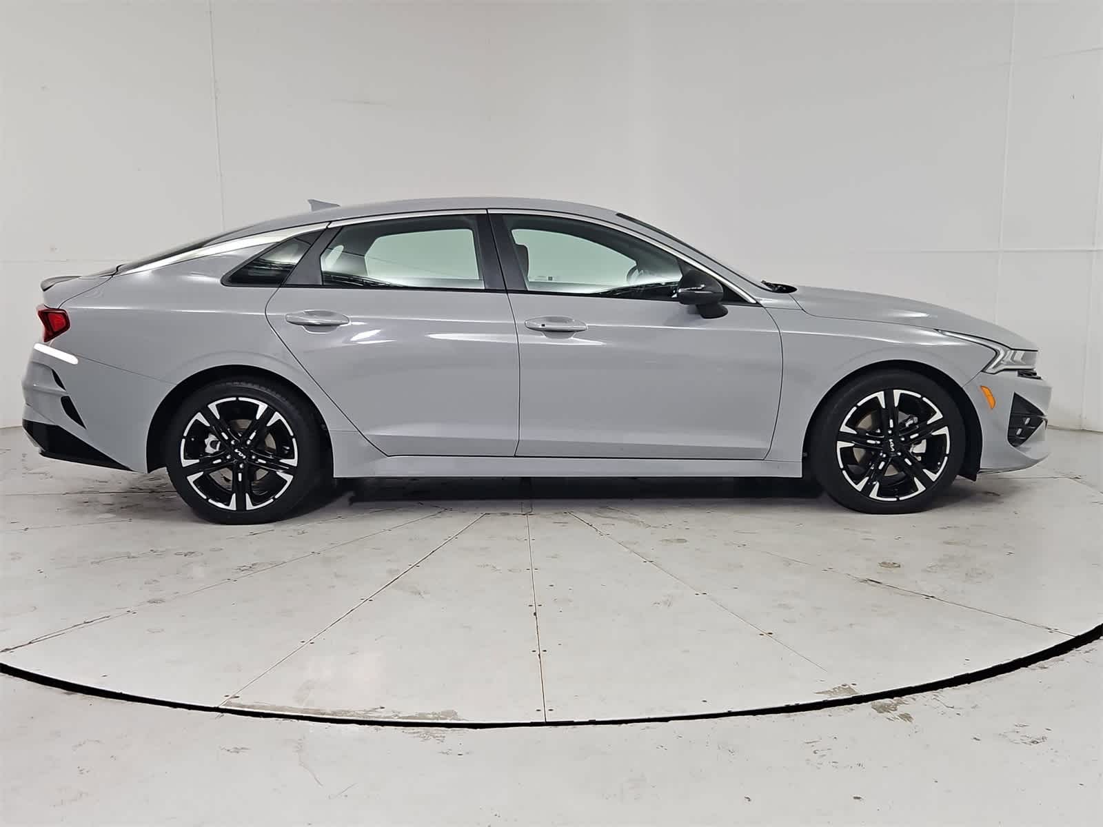 Thumbnail: 2023 Kia K5 - 7