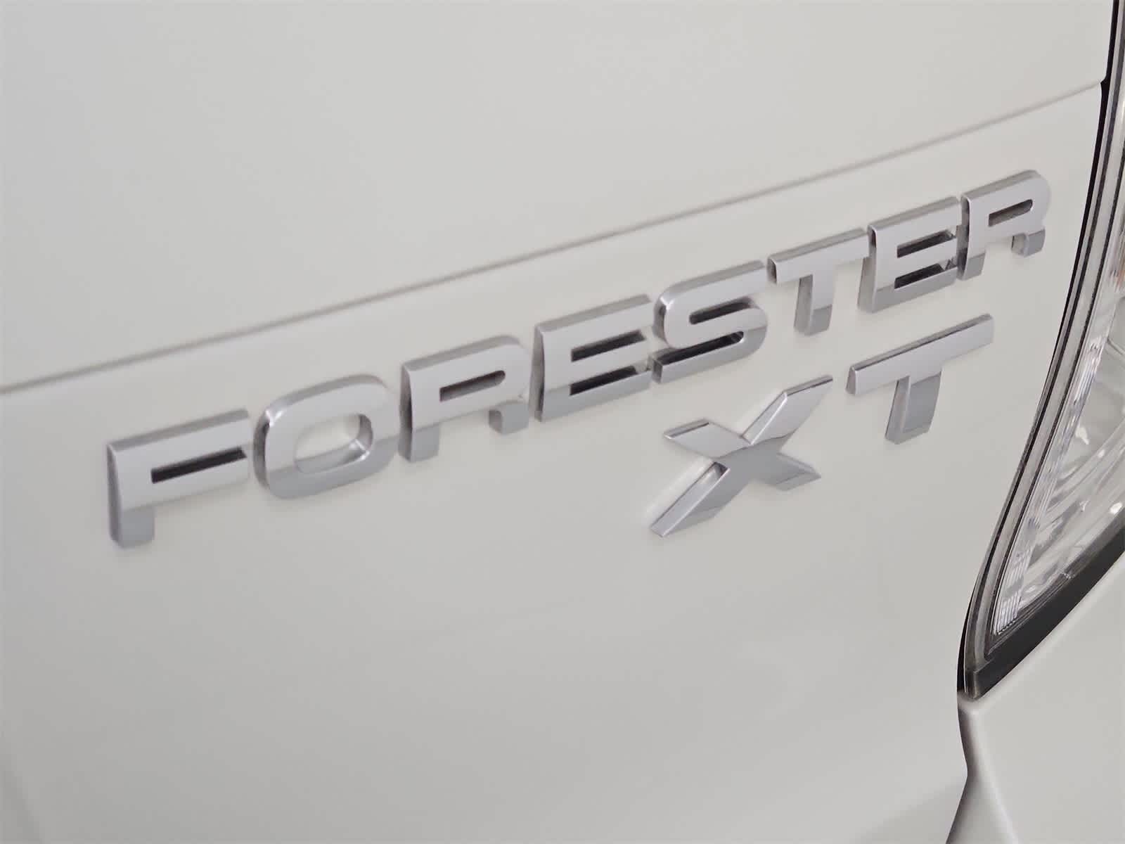2010 Subaru Forester Limited 11