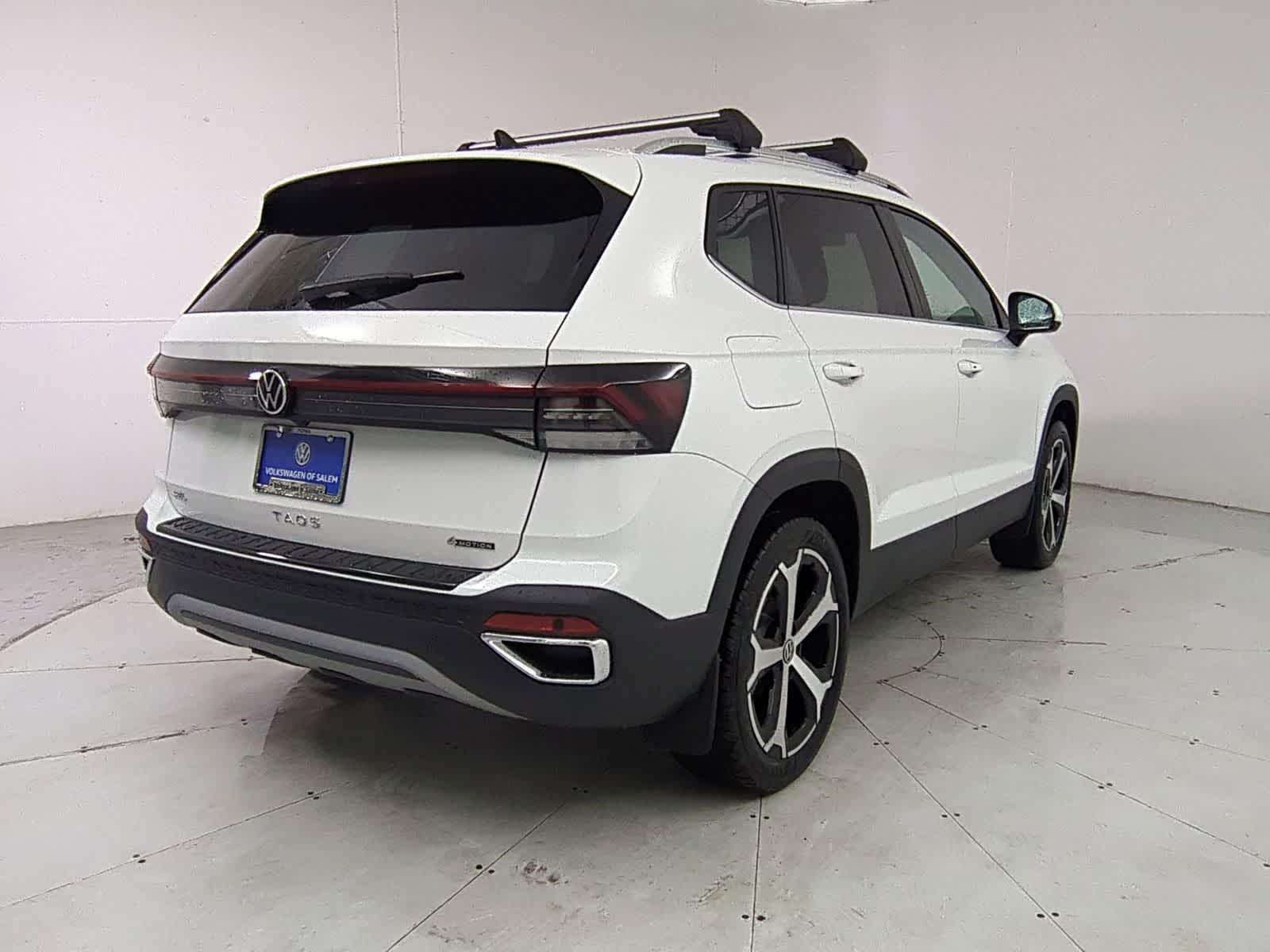 Thumbnail: 2025 Volkswagen Taos - 6