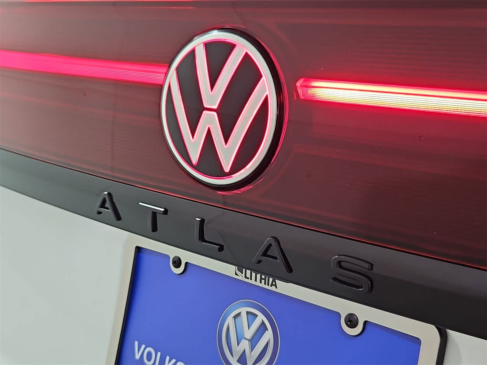 Thumbnail: 2026 Volkswagen Atlas - 12
