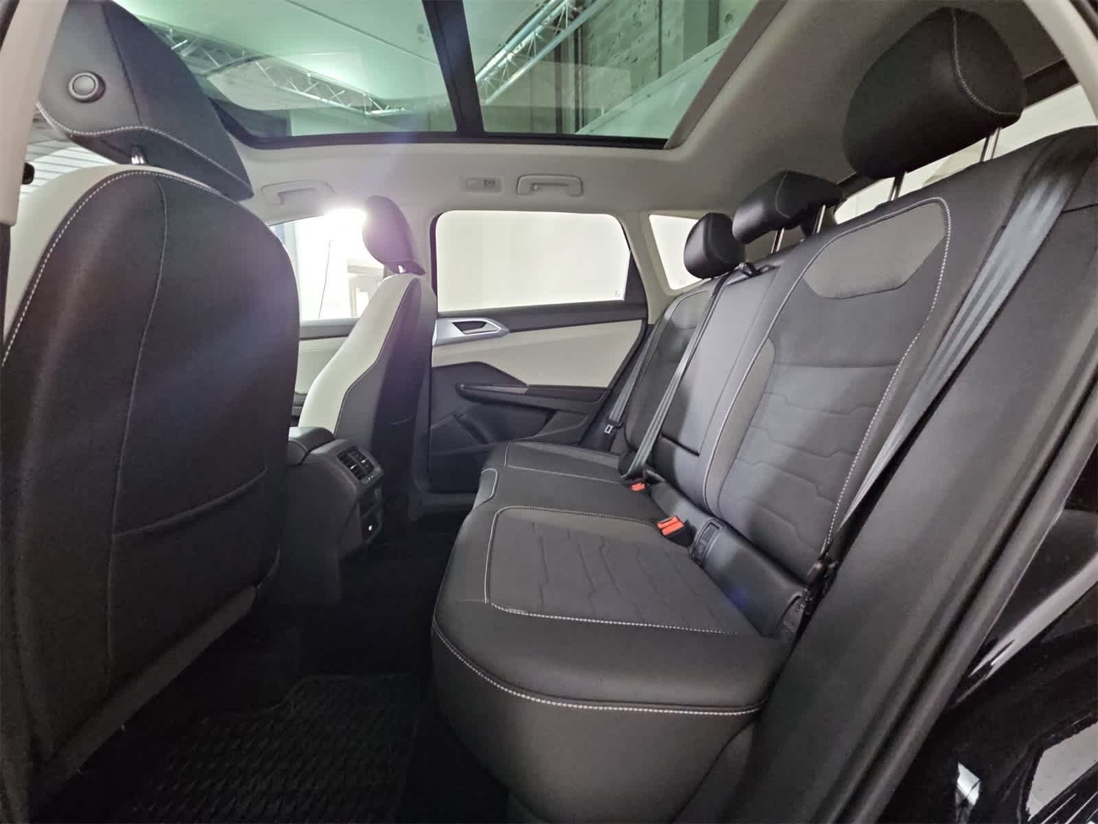 Thumbnail: 2025 Volkswagen Taos - 20