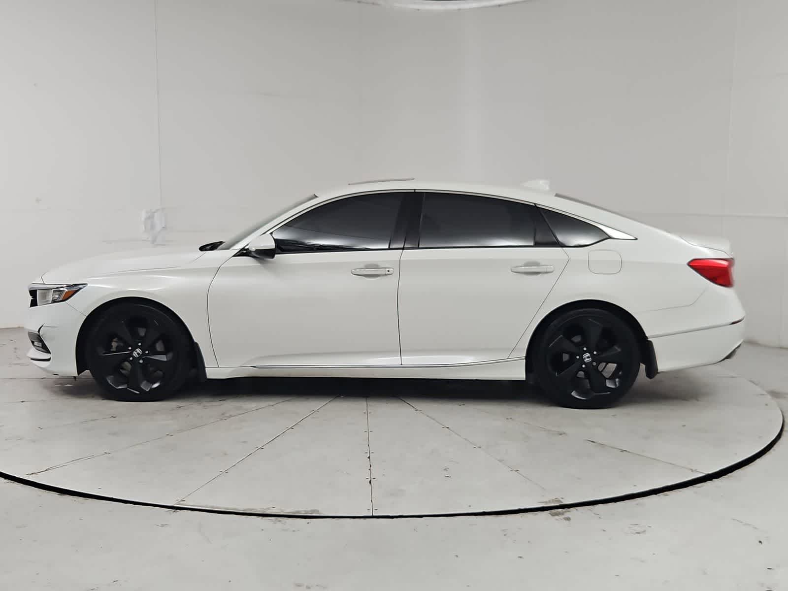 Thumbnail: 2018 Honda Accord - 3