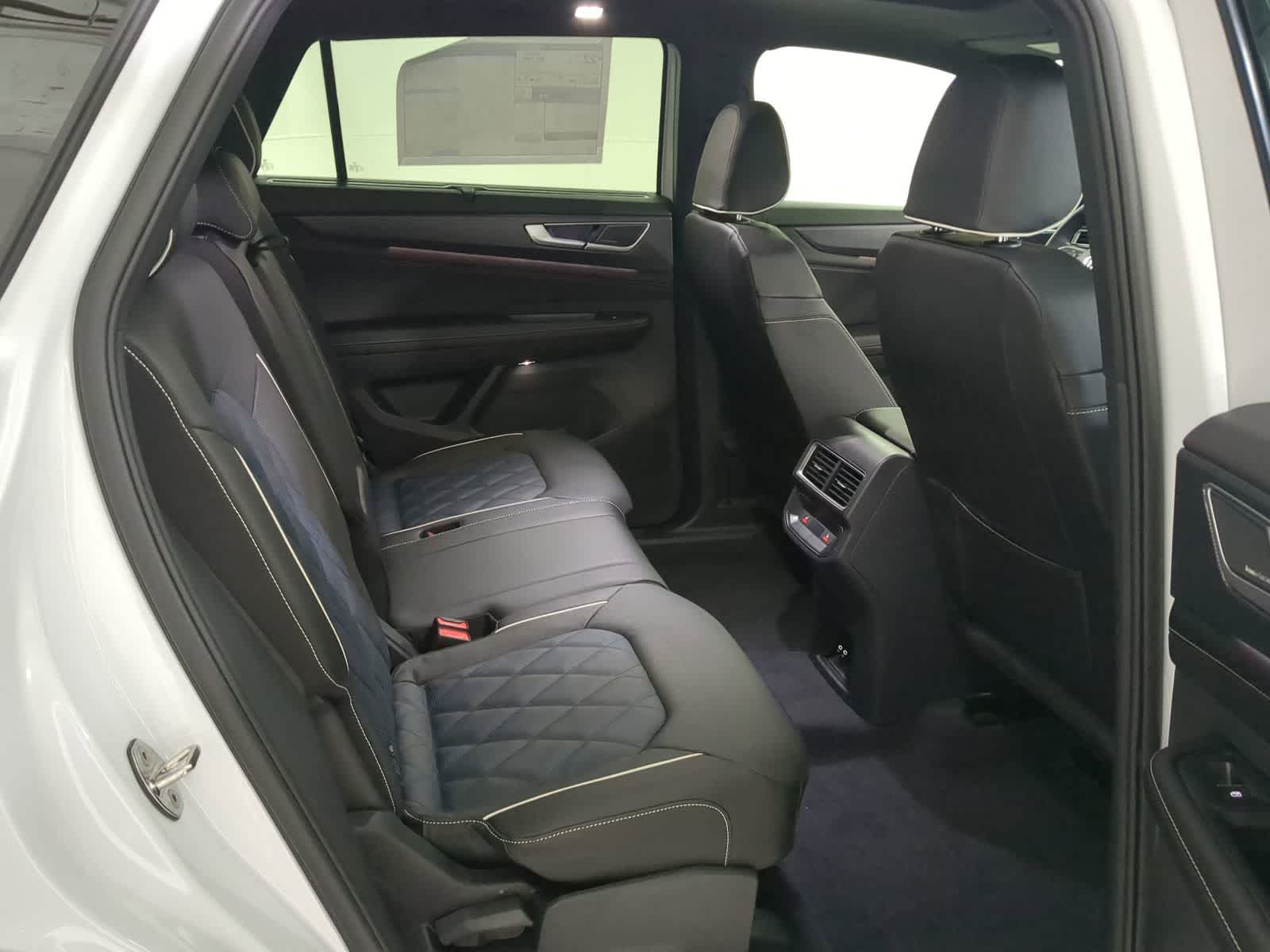 Thumbnail: 2026 Volkswagen Atlas - 19