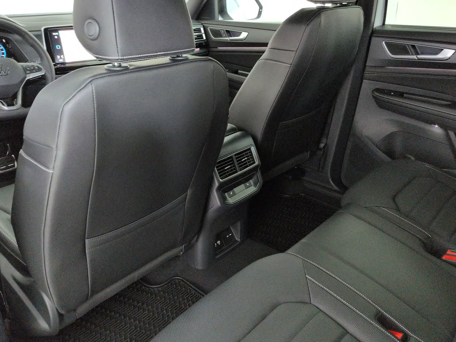 Thumbnail: 2026 Volkswagen Atlas - 18